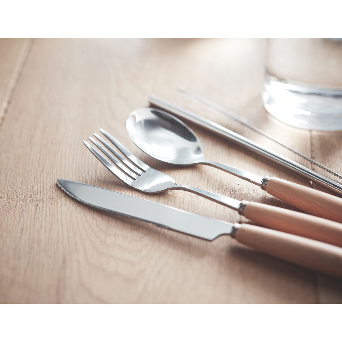 Set di Posate Riutilizzabili in Acciaio e Legno